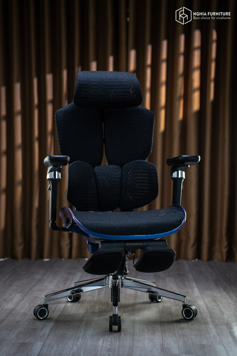 Ghế công thái học Gaming-X Titan - Gác chân after